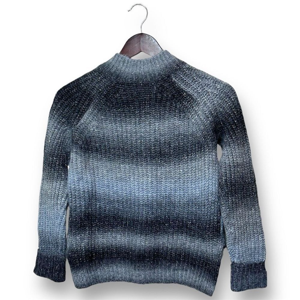 NEW Women's Grey Gradient Knit Pullover Sweater Size M Minimalist Hygge Cozy - Picture 3 of 8